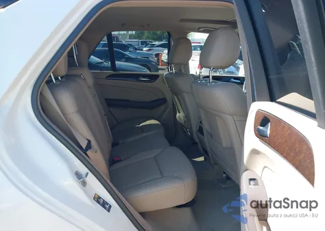 2015 Mercedes-Benz Ml 350 4Matic z USA, uszkodzony, nr VIN 4JGDA5HB9FA496867